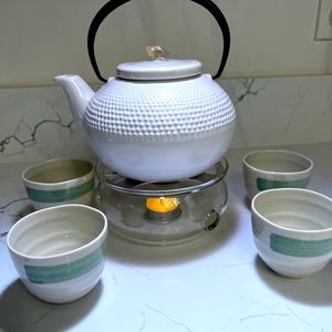 Teapot and Cup Set with Warmer